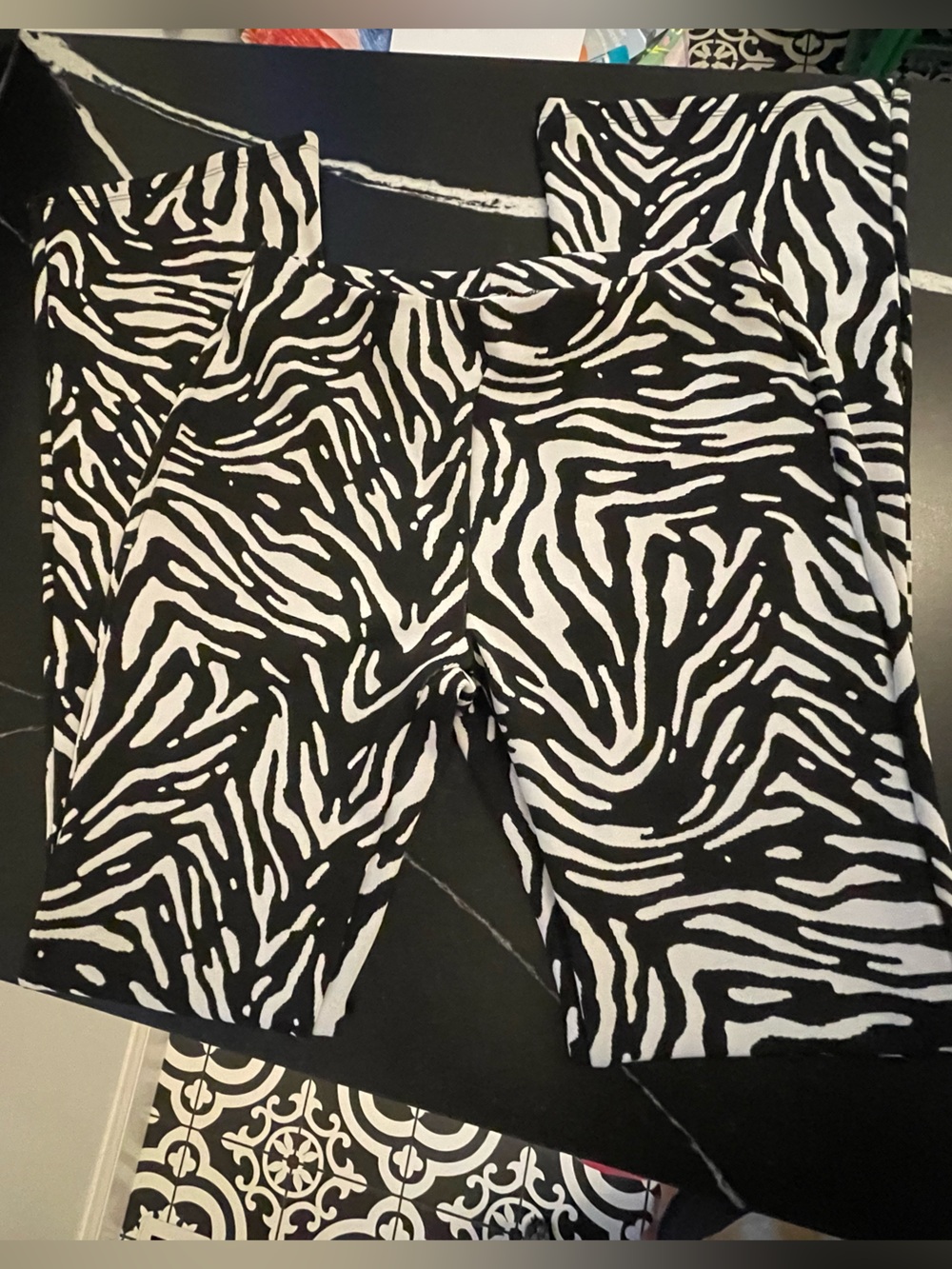 Zara Women’s Black & White Zebra Print Flare Pants Medium